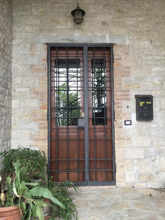 Appartamento Dell Agriturismo Pane E Olio Todi Exterior foto